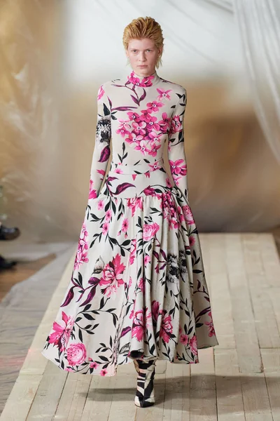 Look 19
